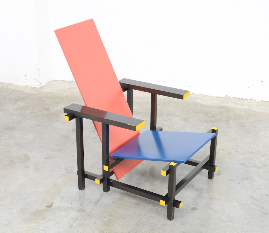 Red & Blue Chair by Gerrit Rietveld for Cassina - Vintage Design Point