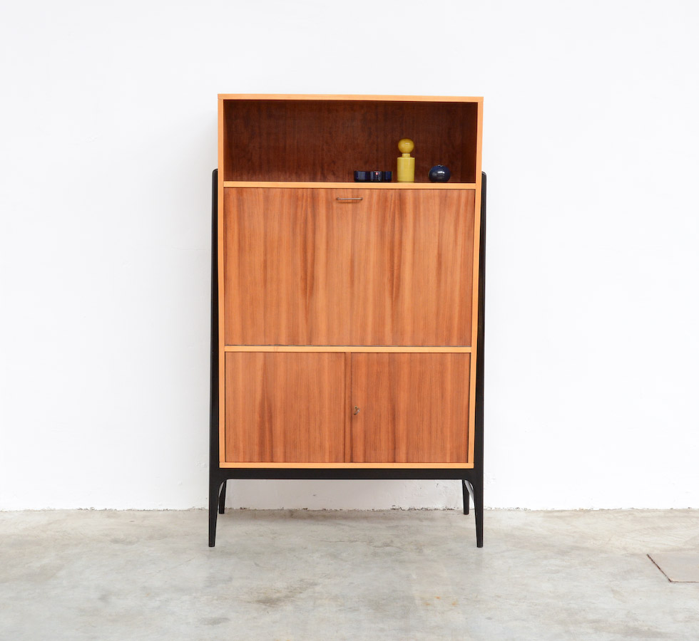 Brees bar outlet cabinet