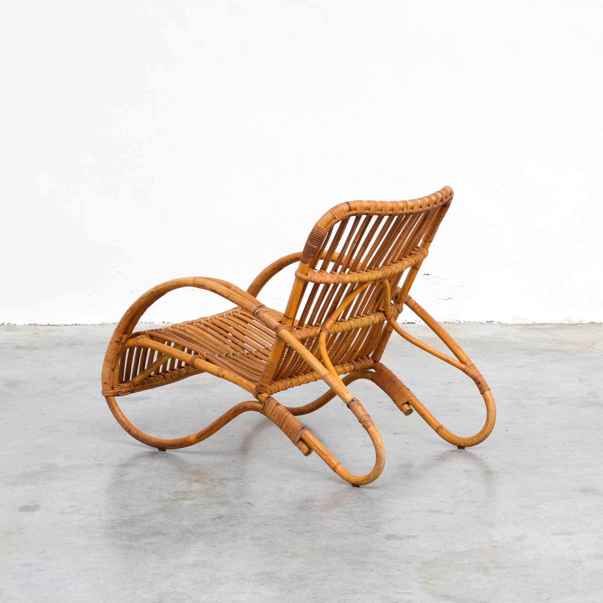 Low Rattan Easy Chair - Vintage Design Point