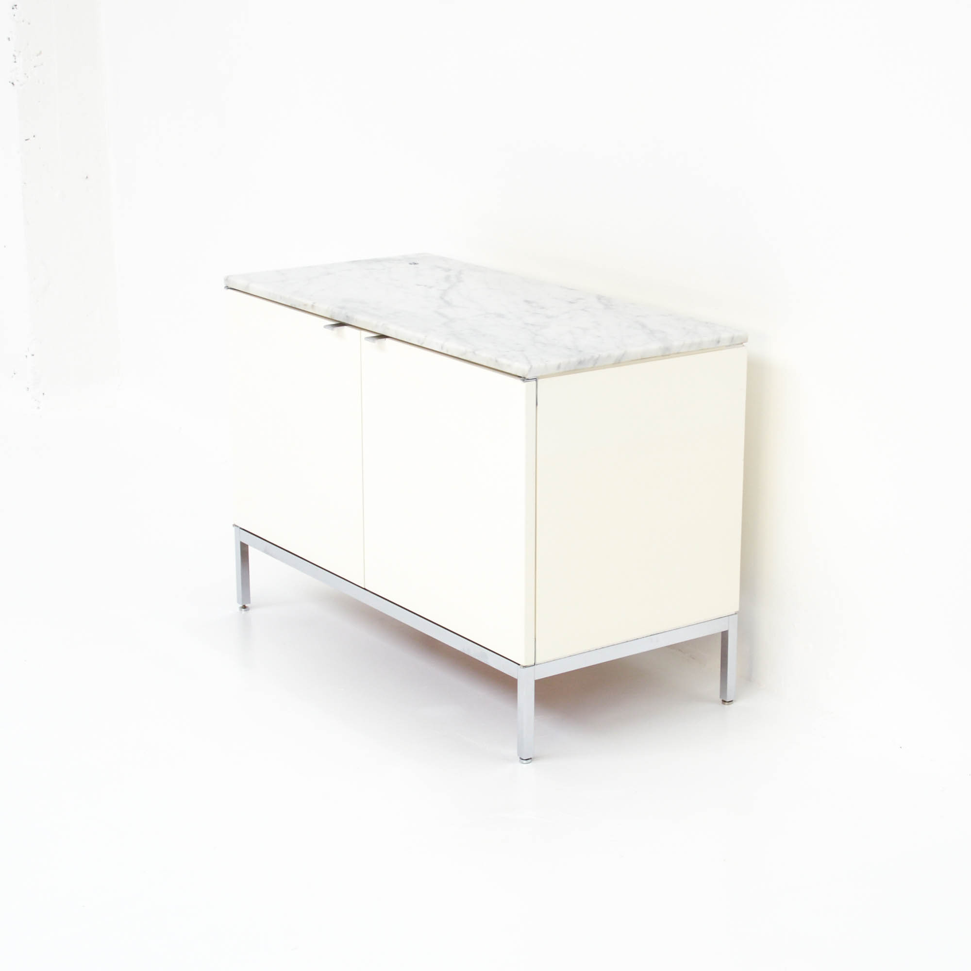 Sideboard By Florence Knoll Vintage Design Point