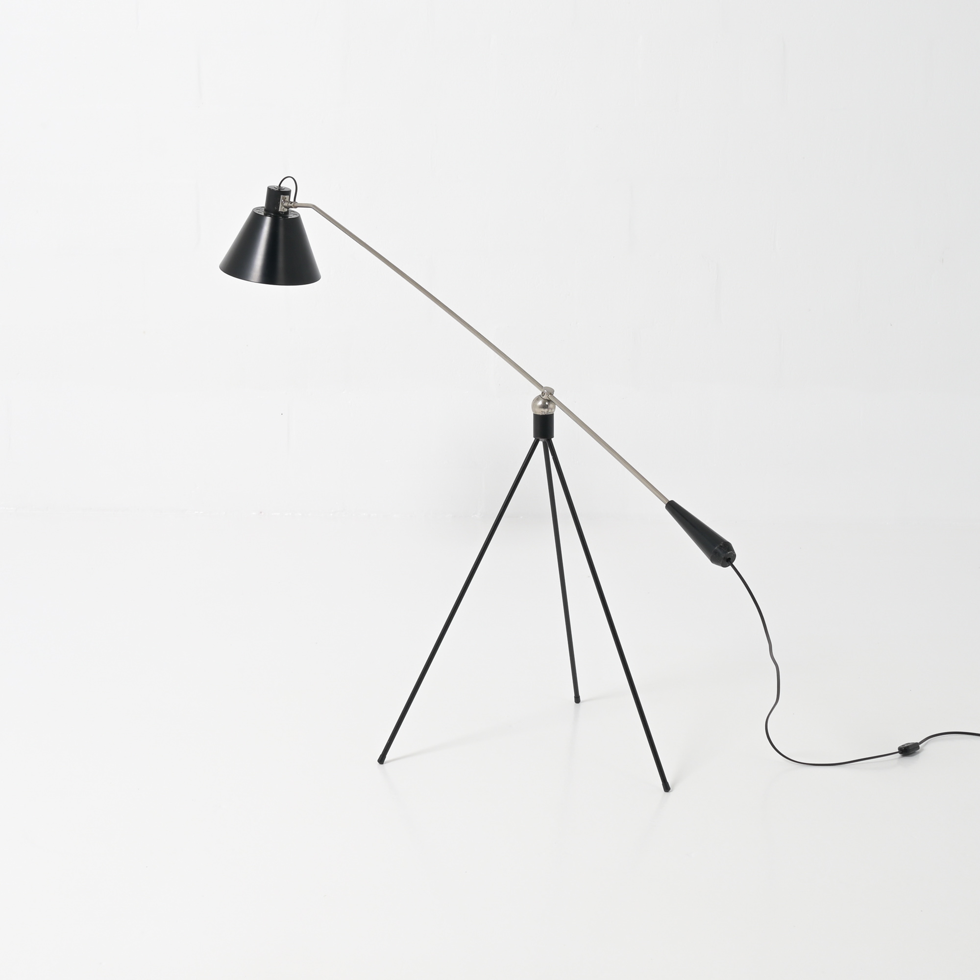 Magneto Floor Lamp By H Fillekes For Artiforte Vintage Design Point